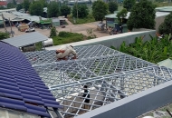 Lắp đặt khung sắt bảo vệ tại Tân Uyên